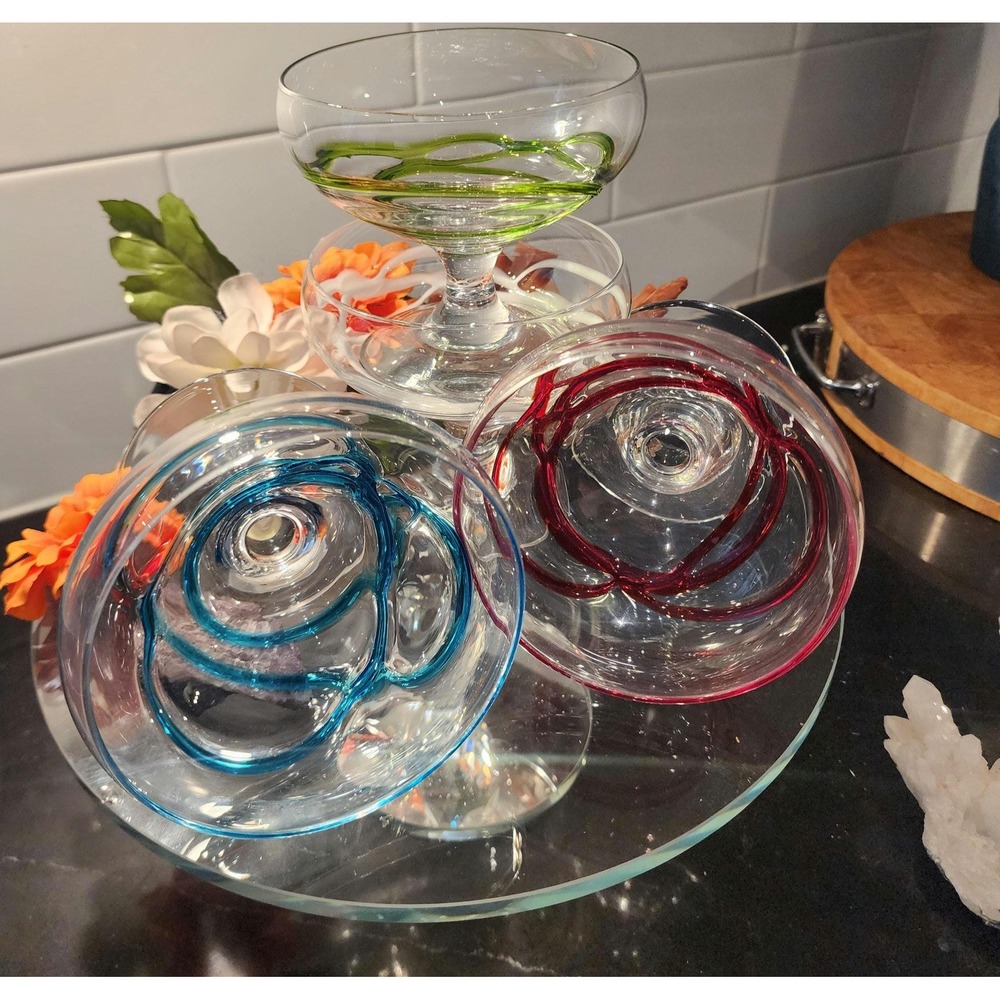 Set of 8 Vintage Hand Blown Ribbon Swirl Stemmed Coupe Cocktail Glasses MCM